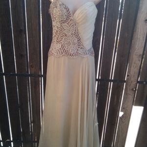 A Bob Mackie New w/ tags Elegant Embroided Gown